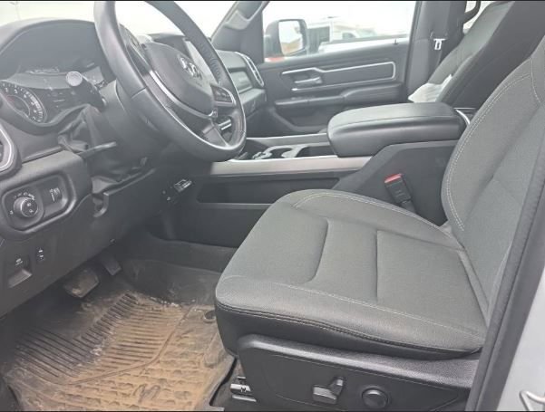 Used 2022 RAM 1500 Big Horn AWD/4WD image 9