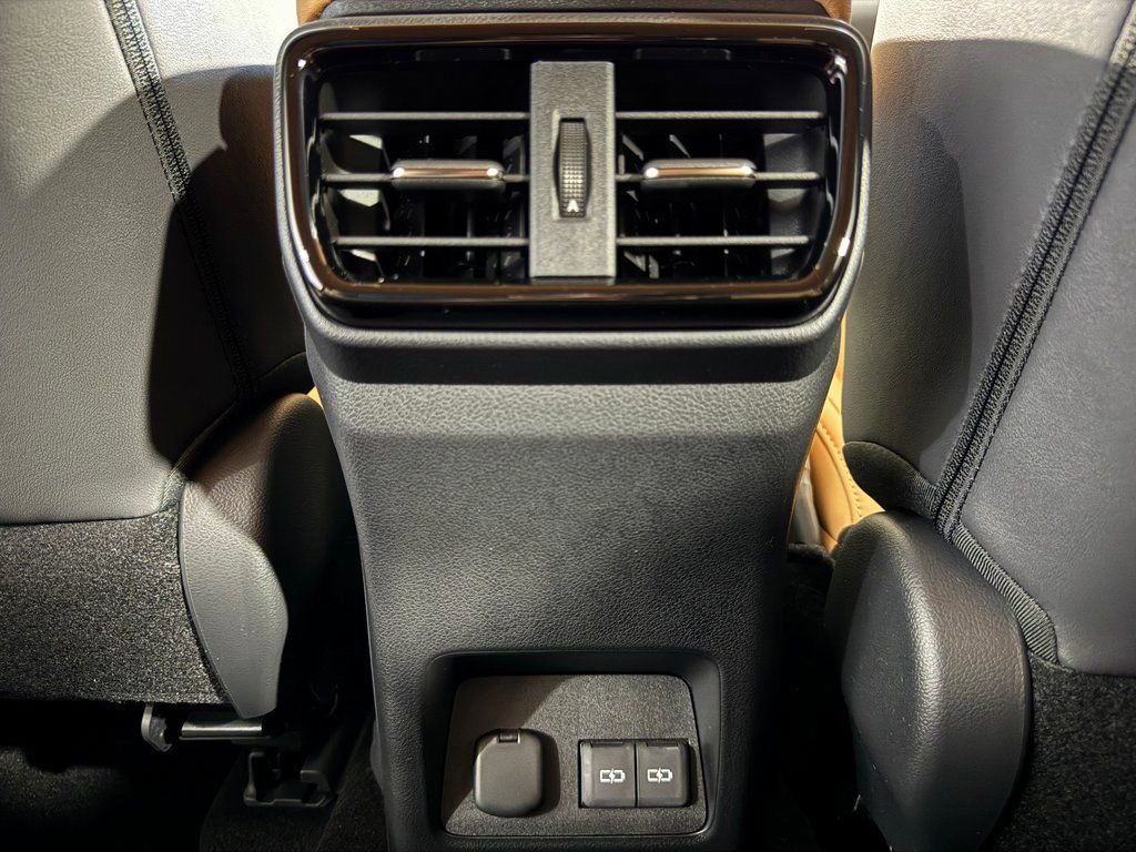 New 2026 Lexus NX 350h FWD image 28