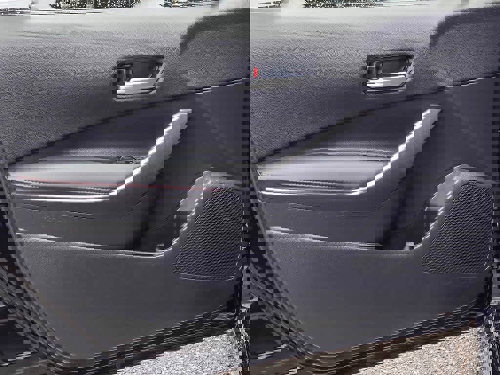 Used 2025 Toyota Corolla SE image 19