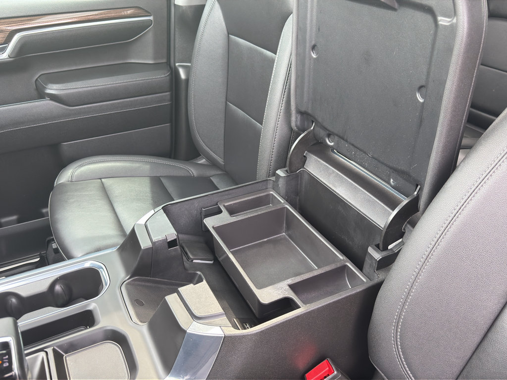 Used 2024 Chevrolet Silverado 1500 RST AWD/4WD image 19