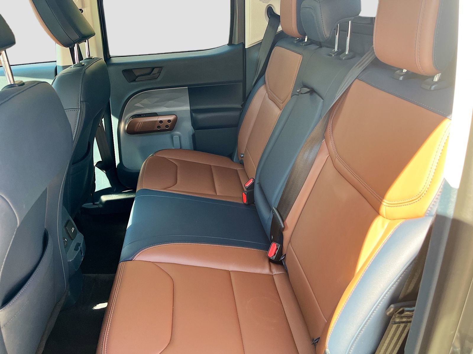 Used 2024 Ford Maverick Lariat AWD/4WD image 25