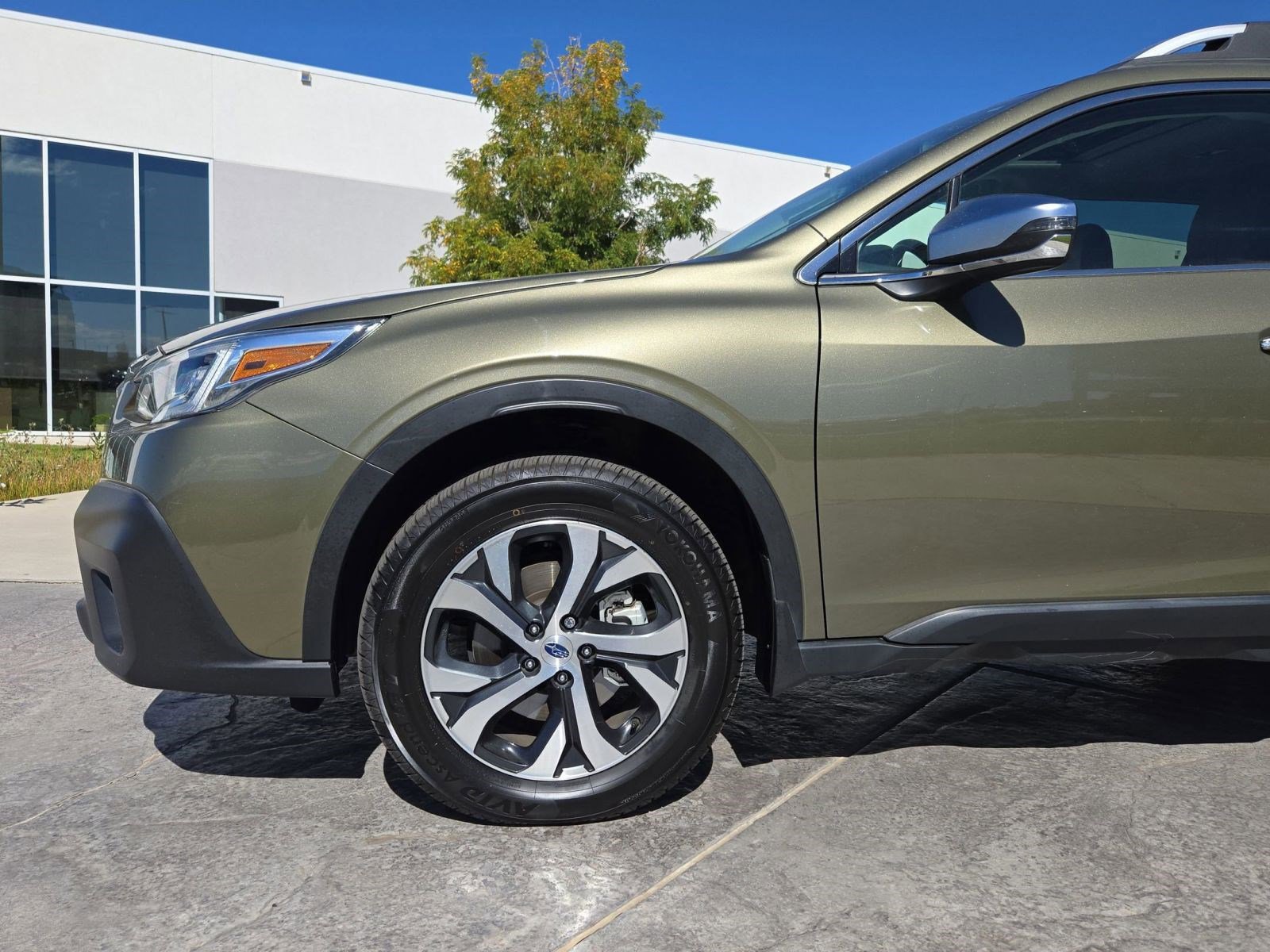 Used 2020 Subaru Outback Touring XT image 20