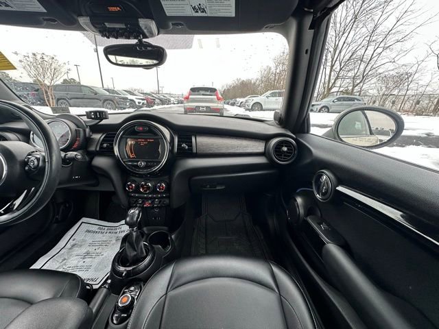 Used 2016 MINI Cooper Convertible image 26