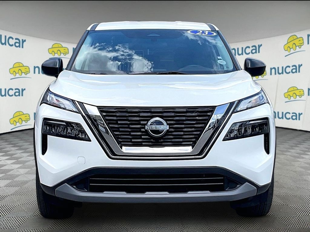 Used 2023 Nissan Rogue S AWD/4WD image 2