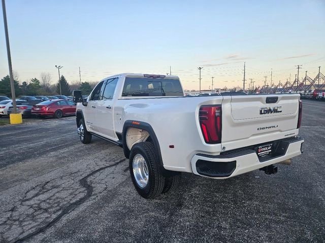 Used 2025 GMC Sierra 3500 Denali Ultimate image 9