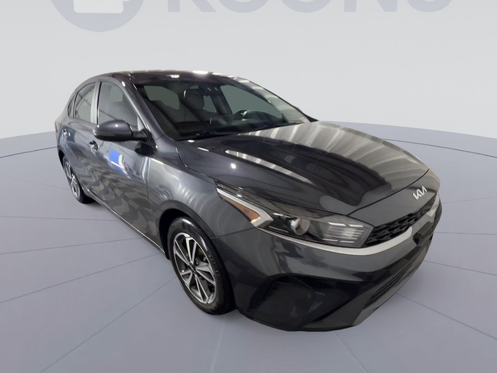 Used 2023 Kia Forte LXS w/ LXS Technology Package FWD image 2