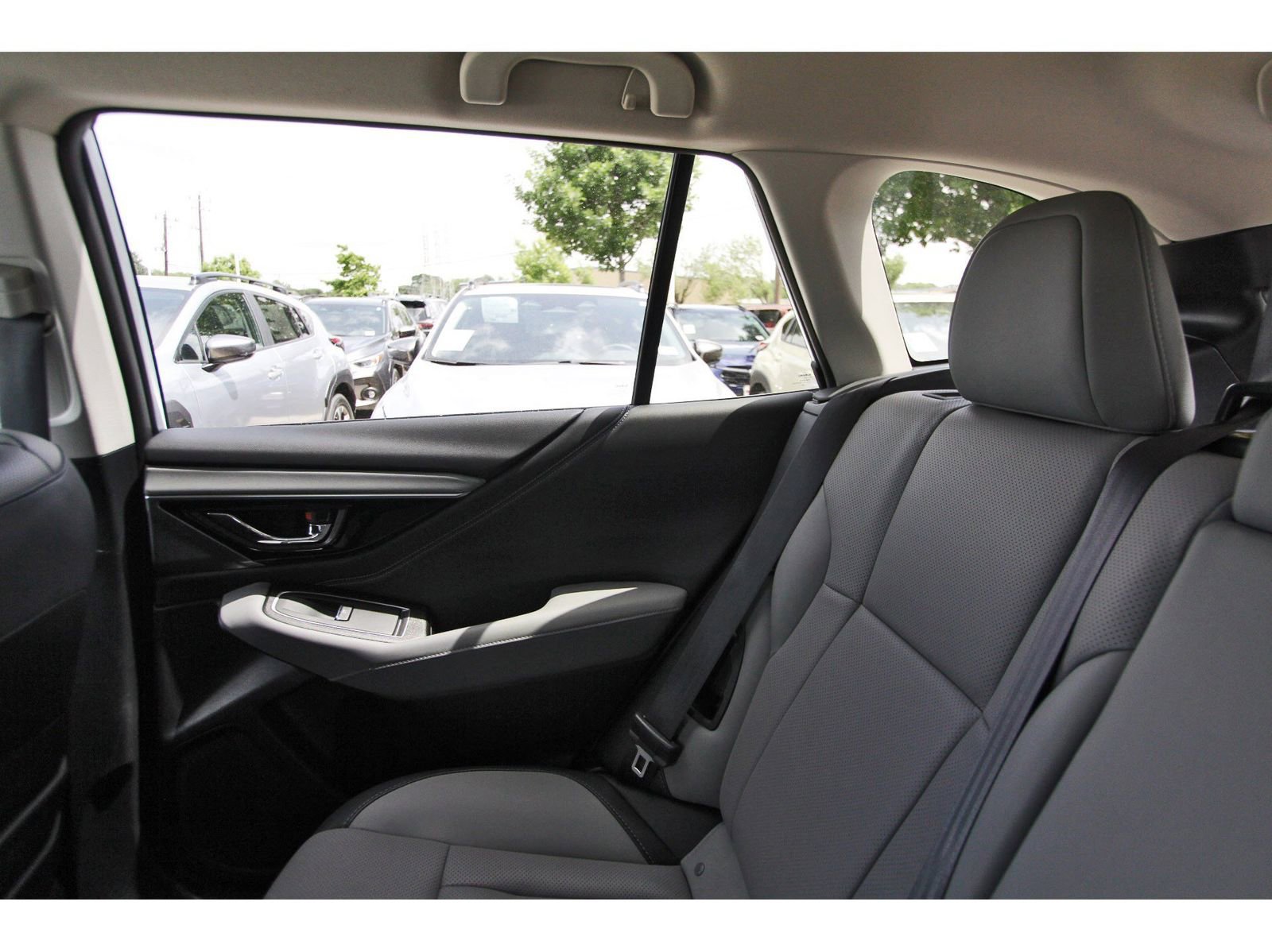 Certified 2023 Subaru Outback Limited AWD/4WD image 11