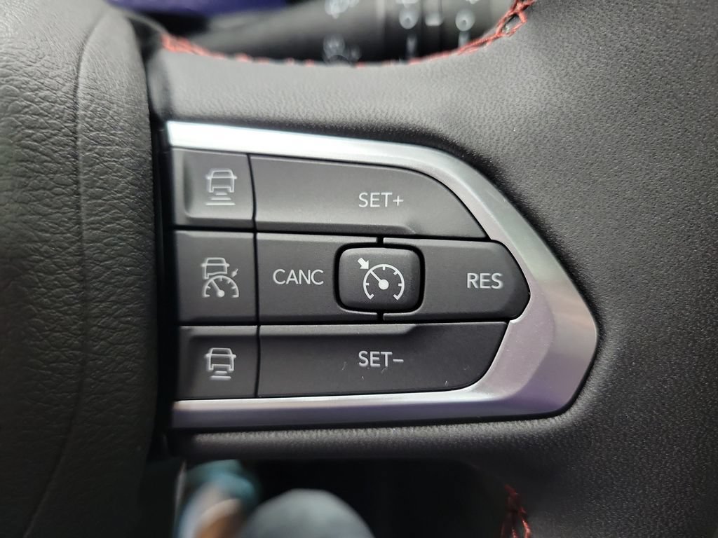 New 2026 Jeep Compass Trailhawk w/ Sun, Sound & Navigation Group AWD/4WD image 25
