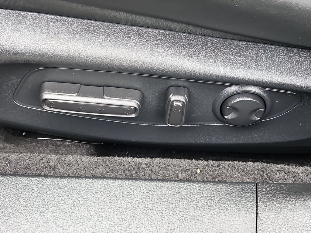 Certified 2024 Honda Accord Touring image 24