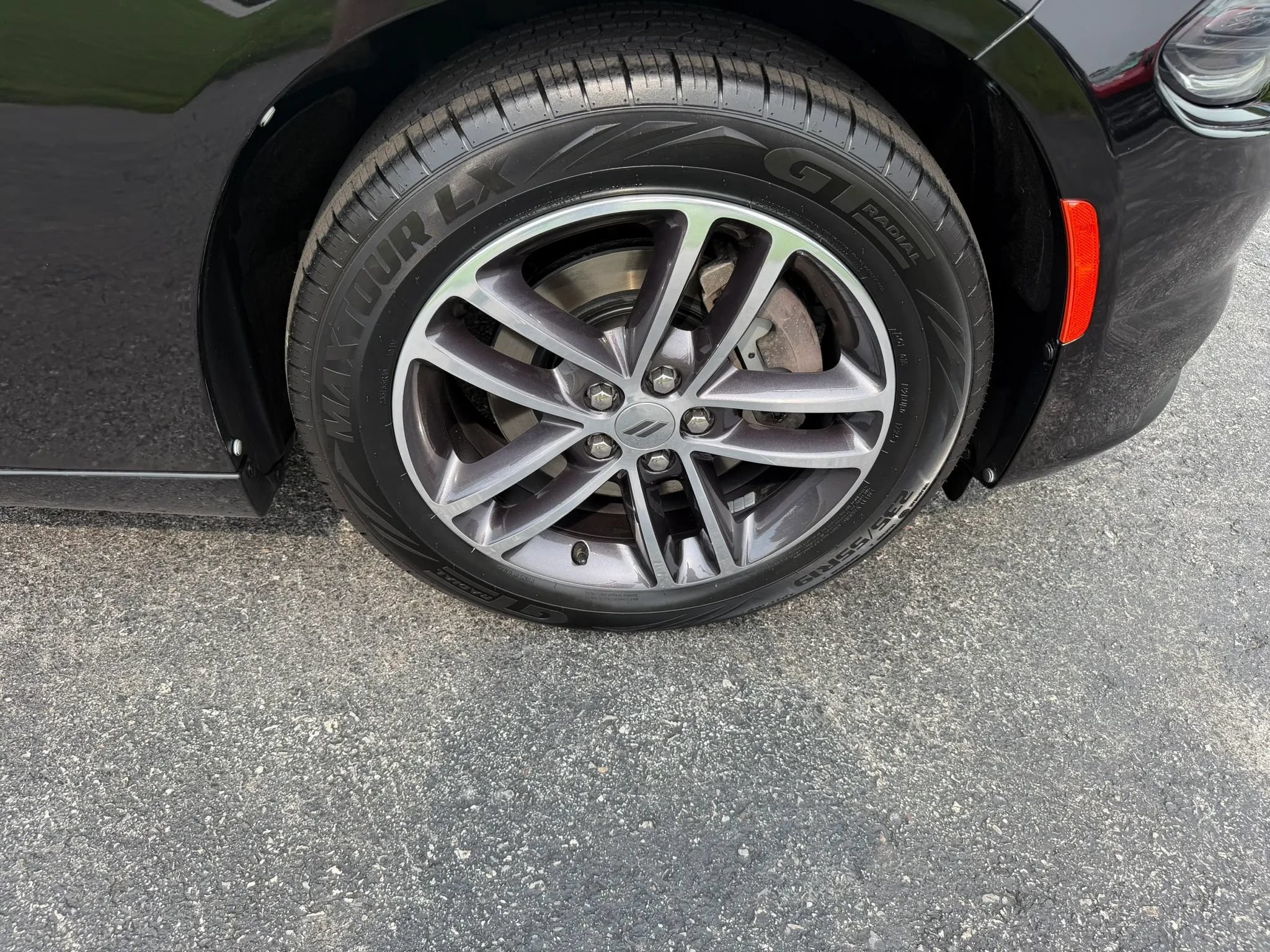 Used 2019 Dodge Charger SXT AWD/4WD image 45