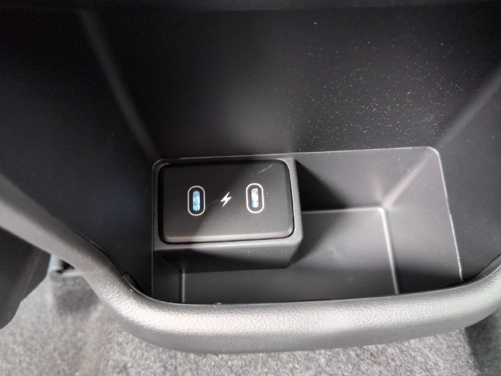 New 2027 Hyundai Kona Limited FWD image 20