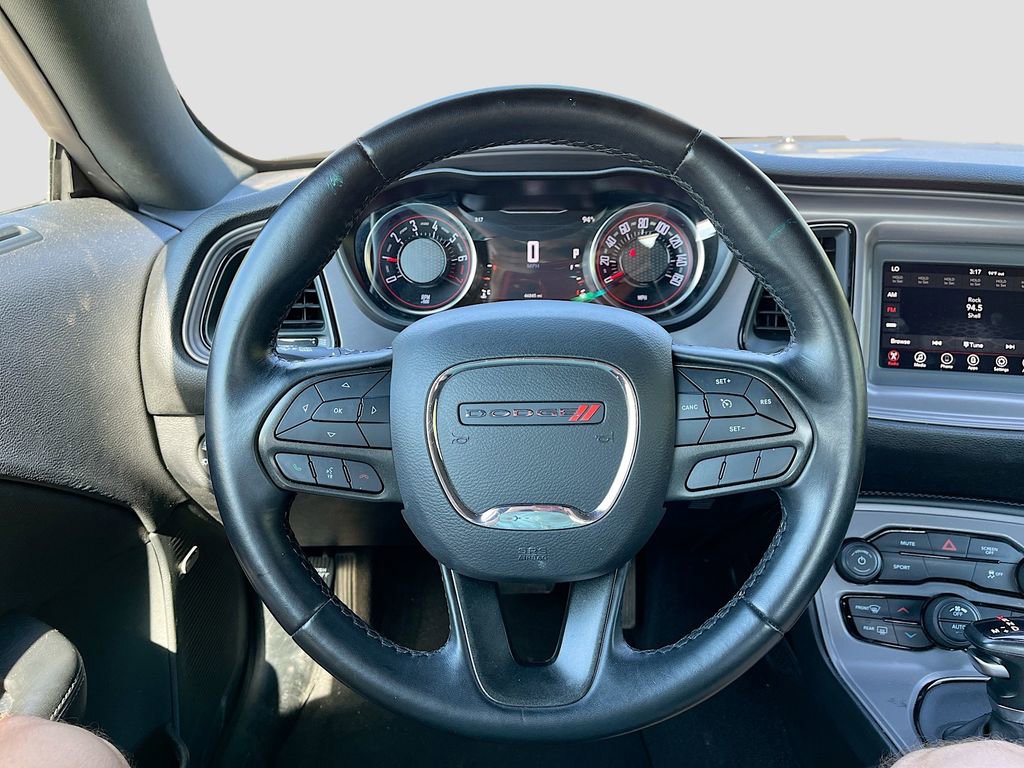 Used 2023 Dodge Challenger SXT image 11