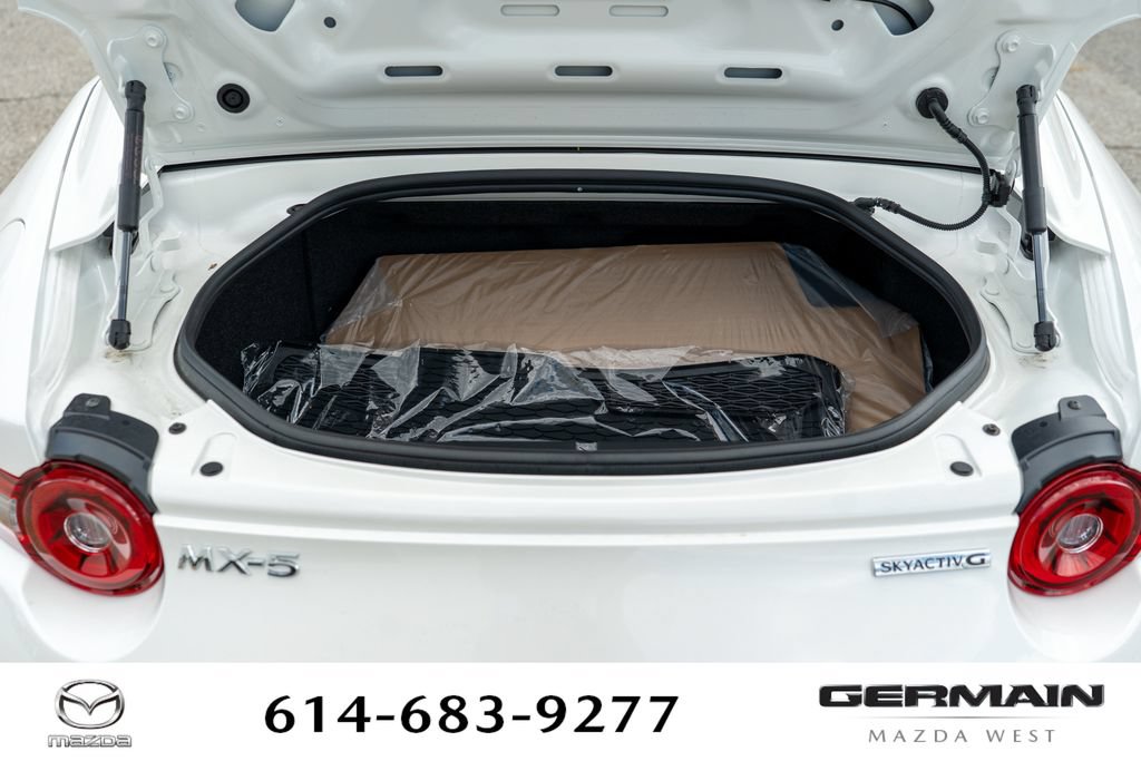 New 2026 MAZDA MX-5 Miata RF Grand Touring w/ Appearance Package RWD image 35