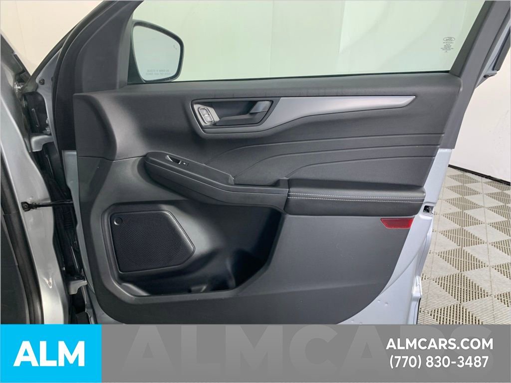 Used 2023 Ford Escape Active image 38