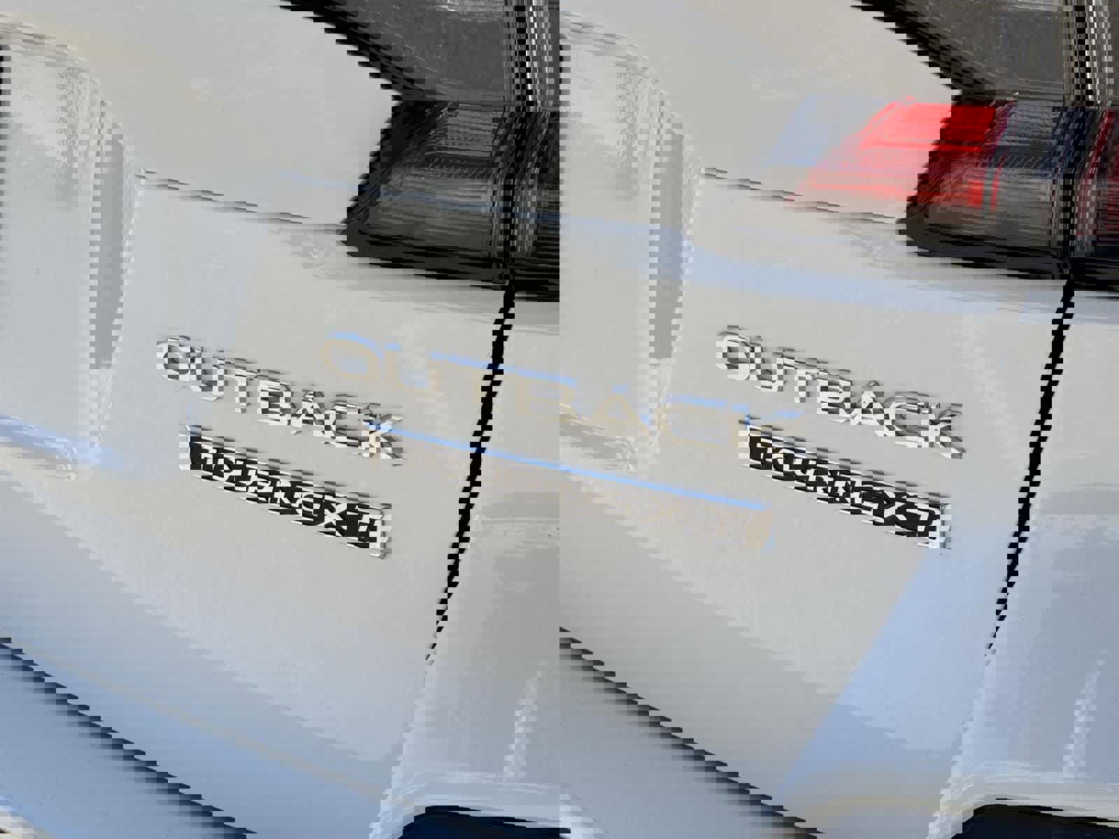 Used 2025 Subaru Outback Touring XT image 35