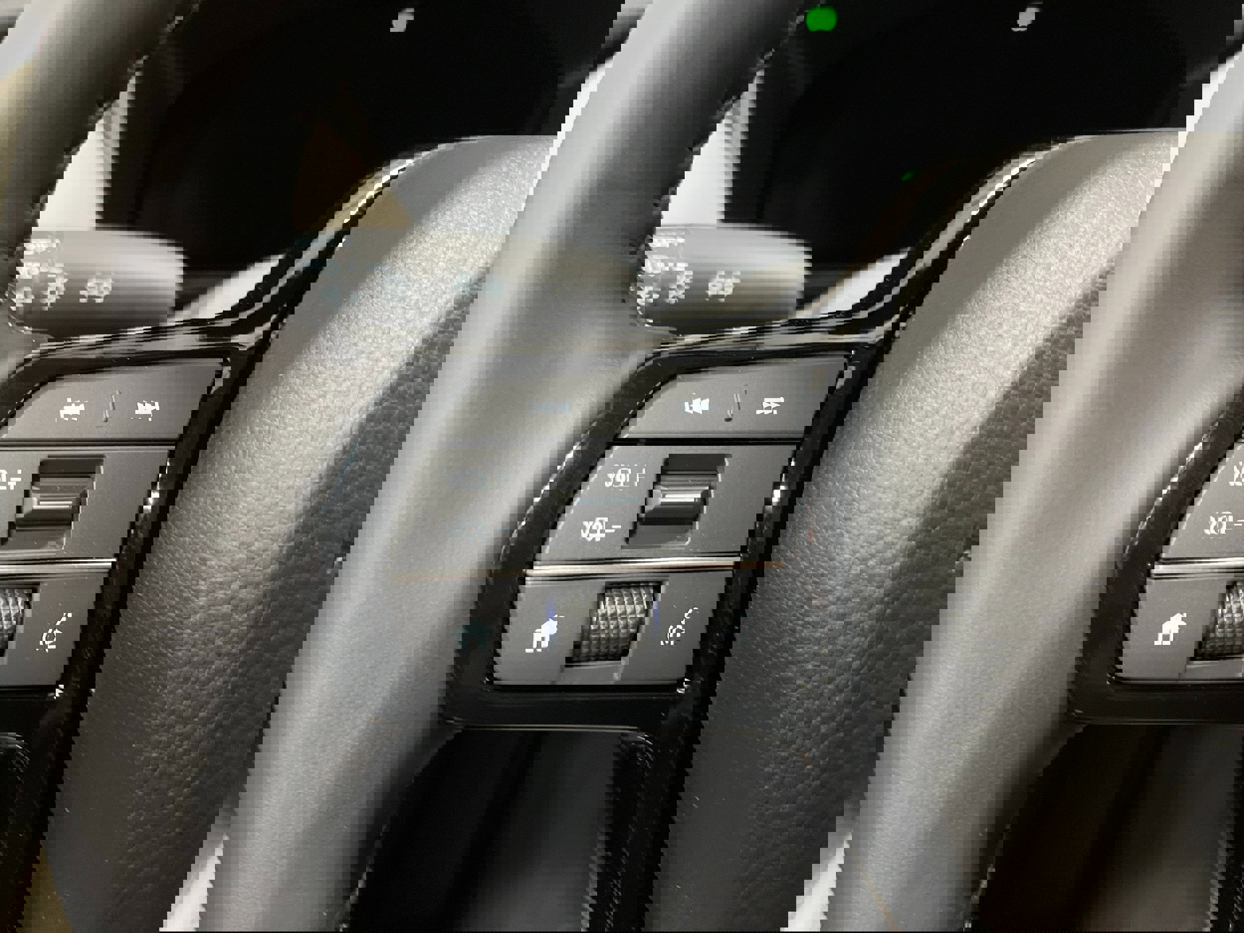 New 2027 Honda HR-V EX-L image 14