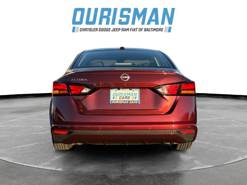 Used 2025 Nissan Altima 2.5 SV FWD image 5