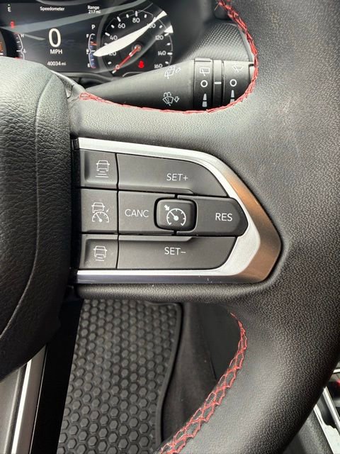 Used 2023 Jeep Compass Trailhawk image 13