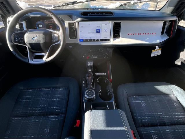 New 2025 Ford Bronco Heritage Edition image 6
