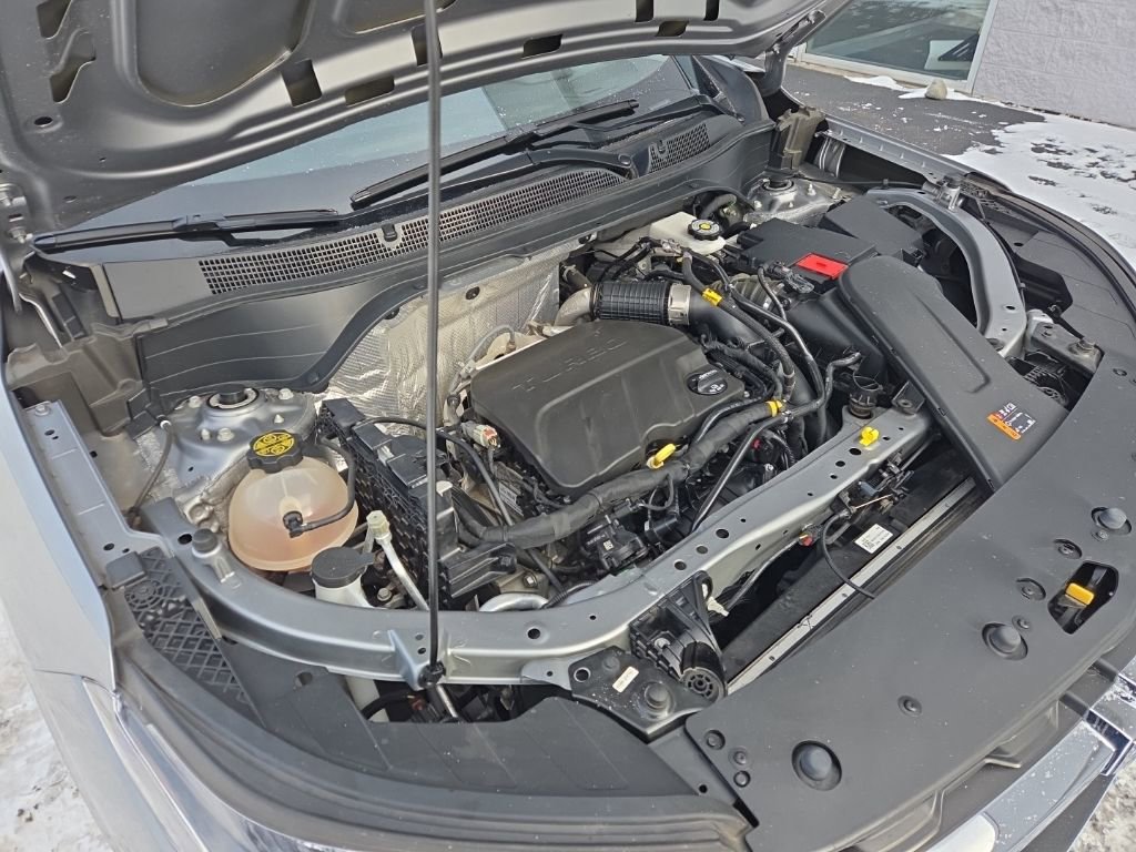 Used 2024 Chevrolet Trax LS image 33