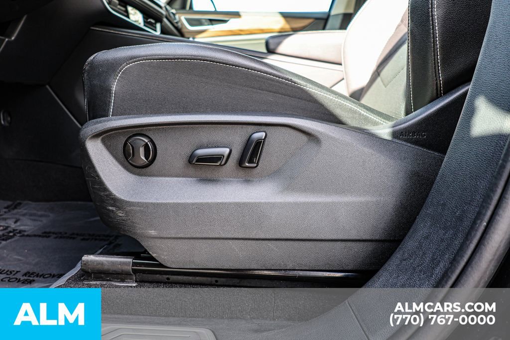 Used 2024 Volkswagen Atlas SE FWD image 27