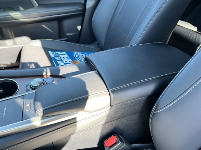 Certified 2022 Lexus RX 450hL AWD w/ Premium Package image 19