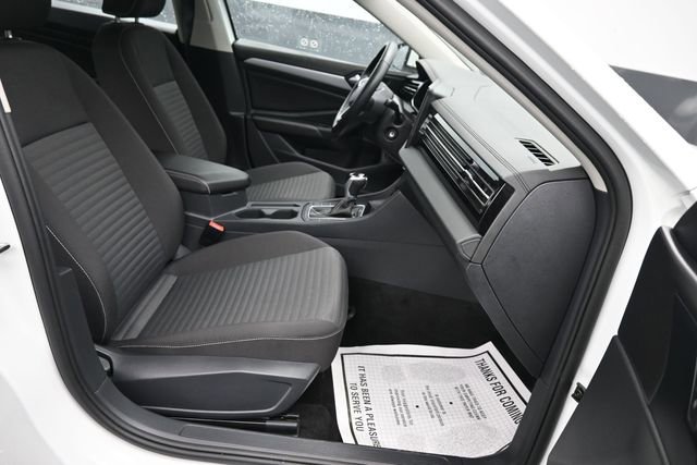 Used 2025 Volkswagen Jetta S FWD image 8