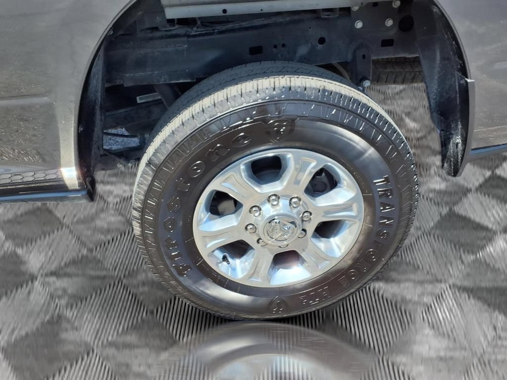 Used 2025 RAM 2500 Big Horn AWD/4WD image 25