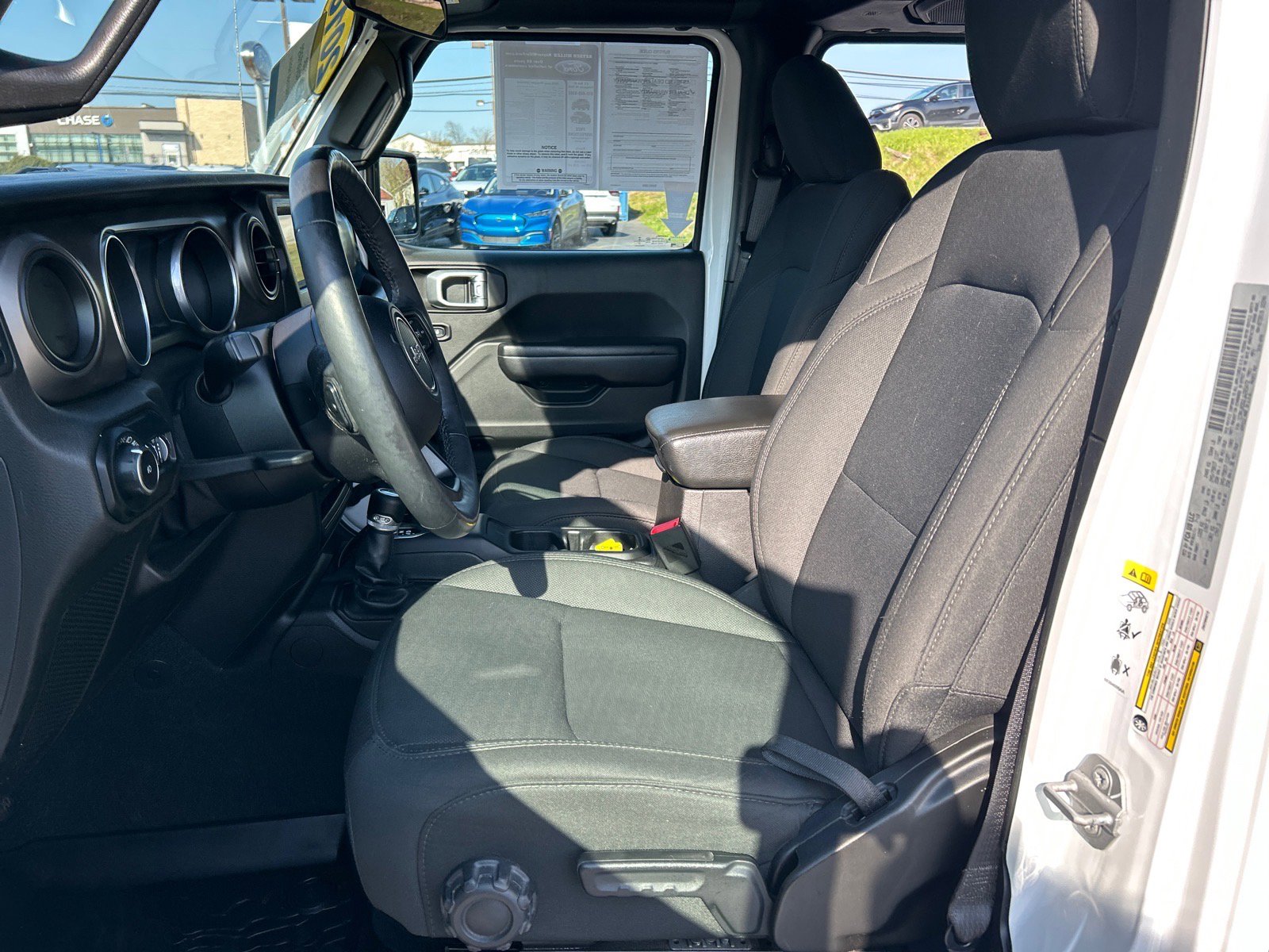 Used 2018 Jeep Wrangler Unlimited Sport S image 6