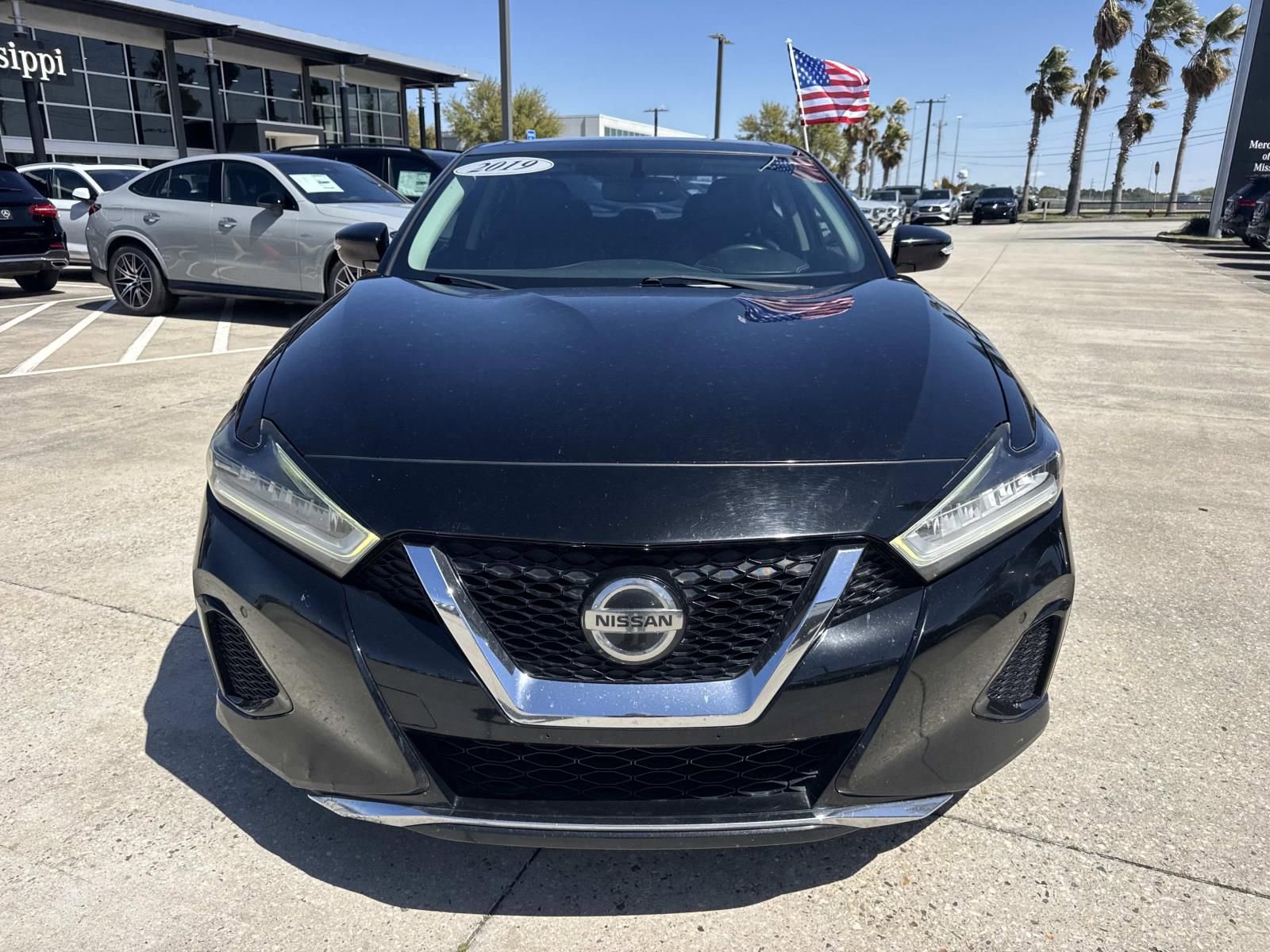 Used 2019 Nissan Maxima 3.5 SL w/ Floor Mat Group image 2