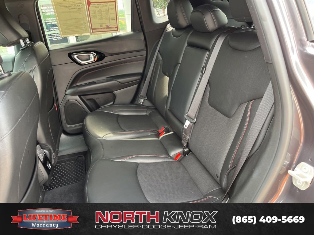 Used 2024 Jeep Compass Trailhawk AWD/4WD image 15