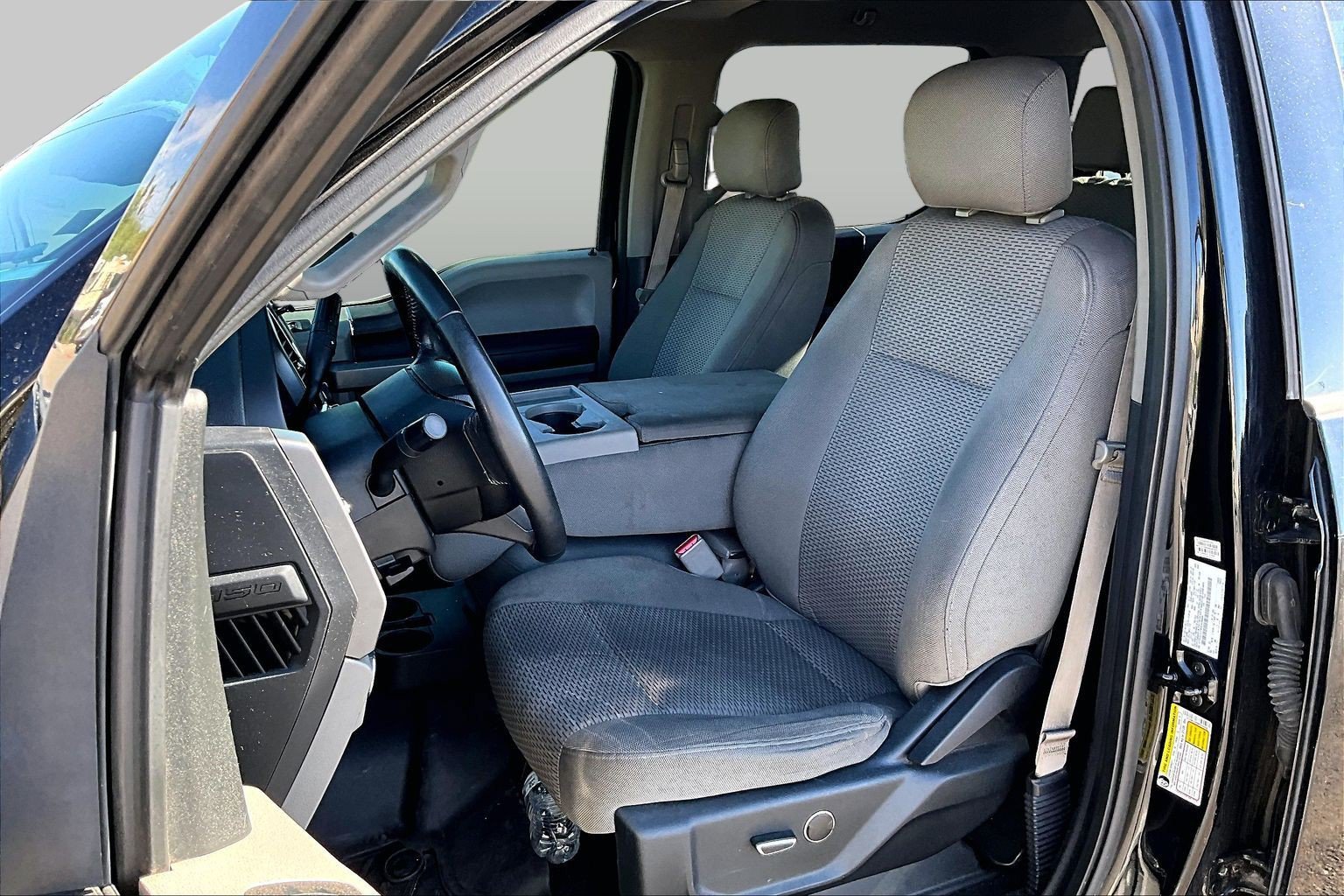 Used 2017 Ford F150 XLT w/ Equipment Group 301A Mid RWD image 24