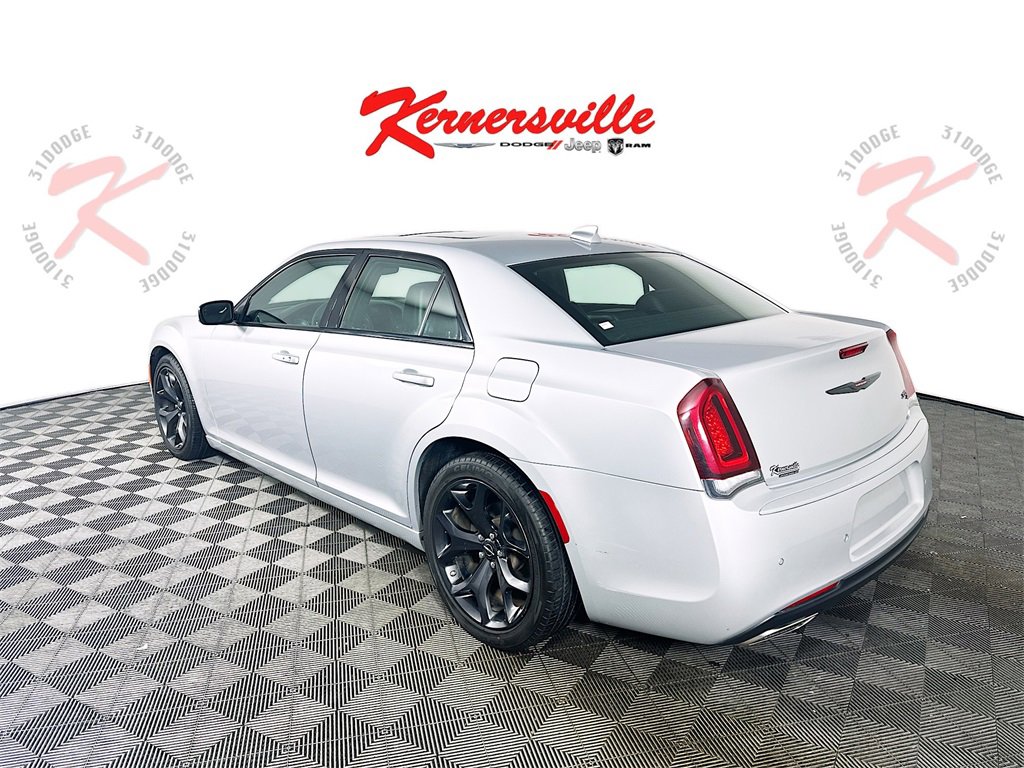 Used 2023 Chrysler 300 S image 5