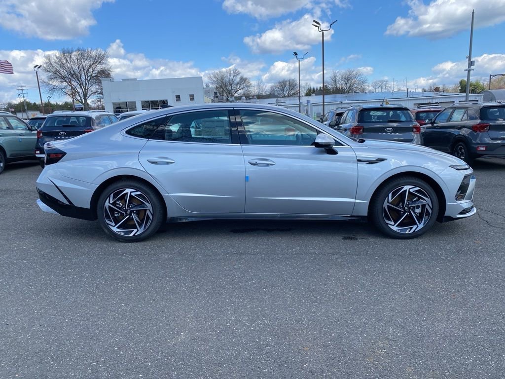 New 2026 Hyundai Sonata SEL AWD/4WD image 2