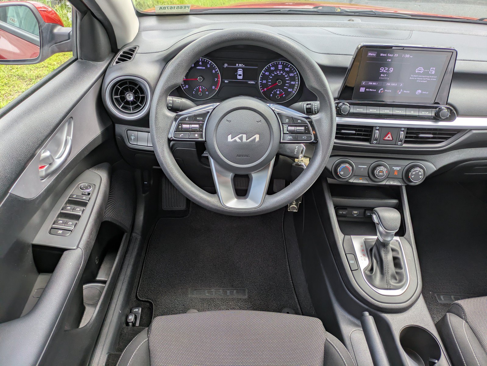 Certified 2023 Kia Forte LXS FWD image 12