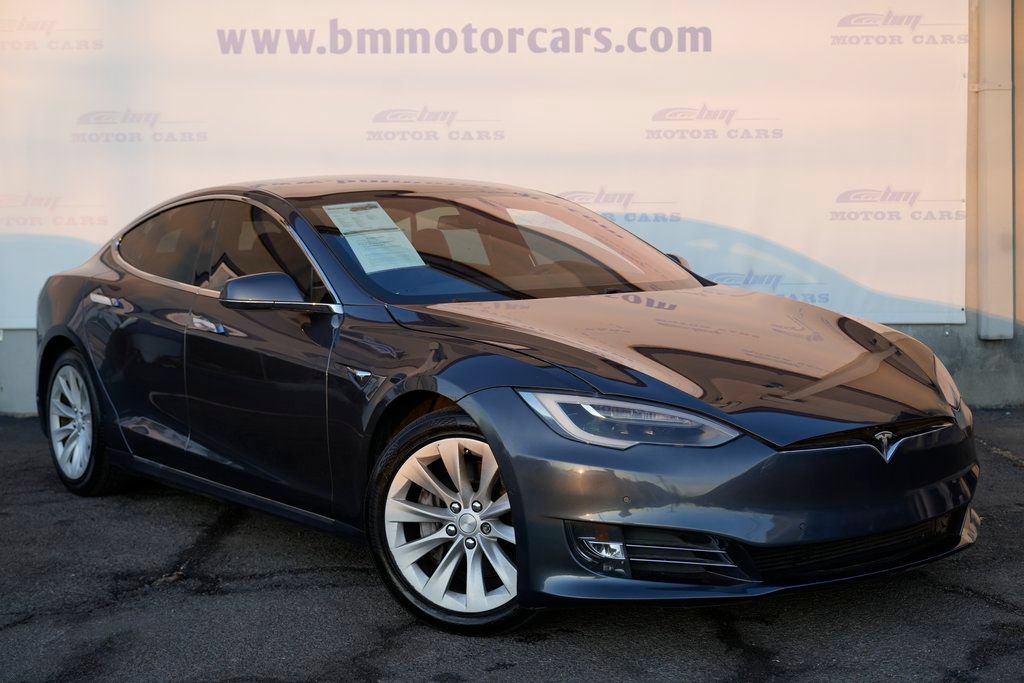 Used 2017 Tesla Model S 75D AWD/4WD video 1