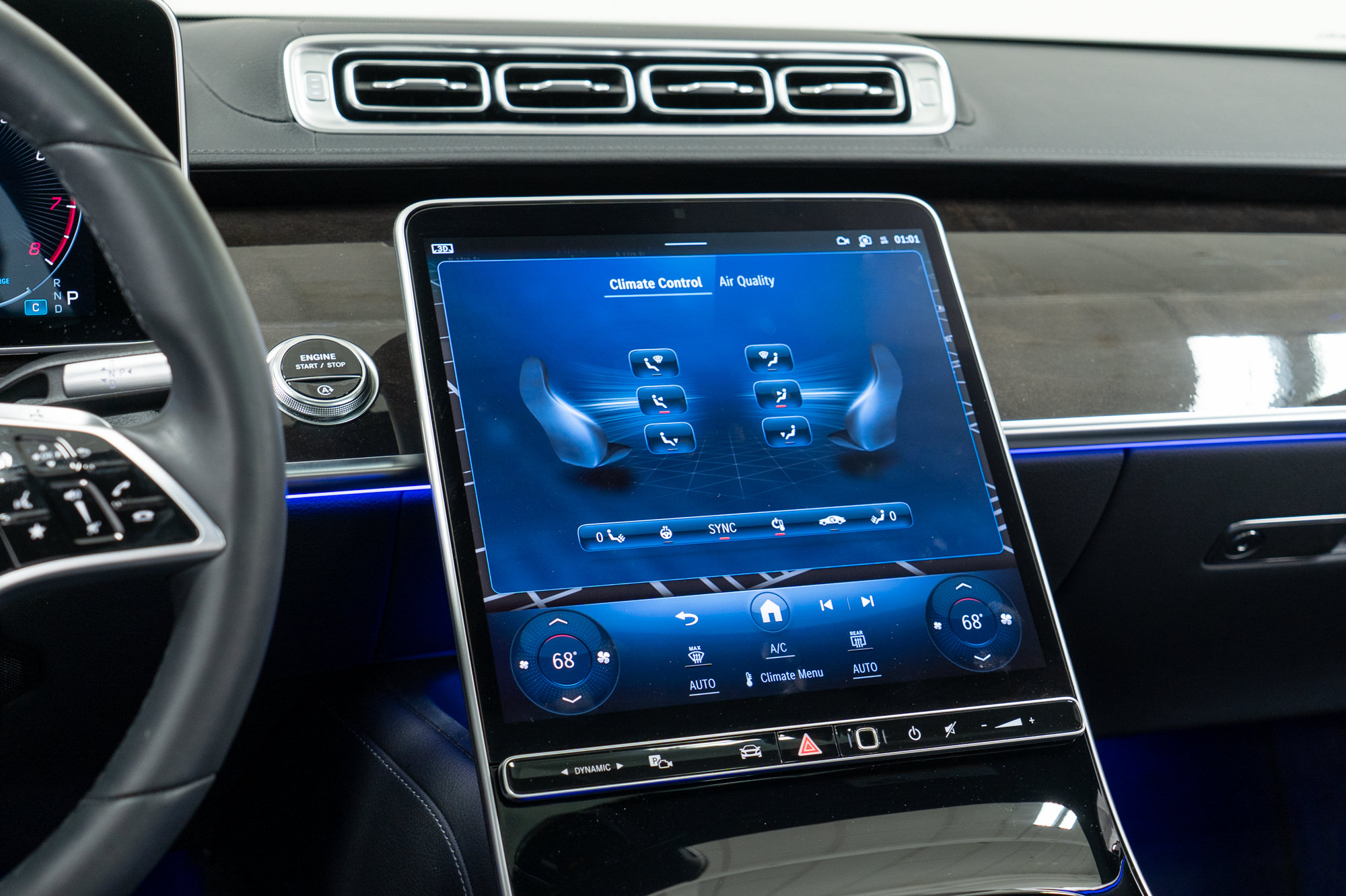 Certified 2023 Mercedes-Benz S 500 4MATIC w/ 3D Technology Package image 18