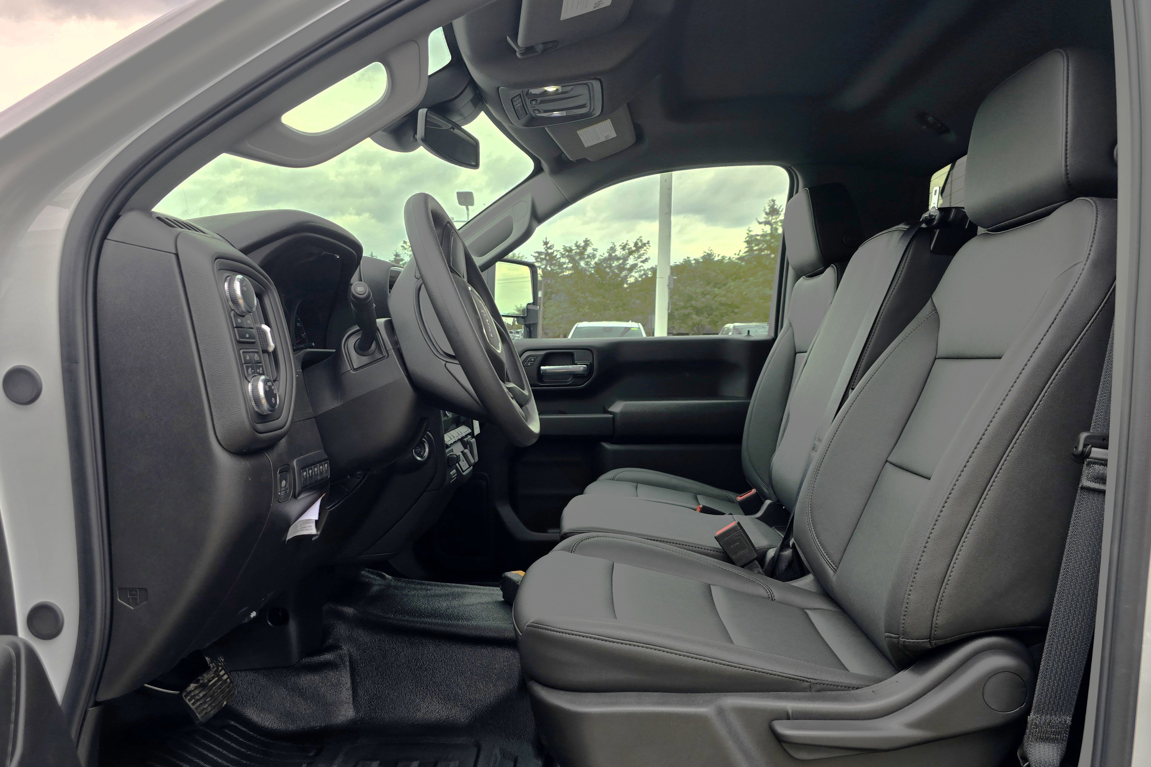 New 2025 GMC Sierra 3500 Pro w/ Convenience Package image 9