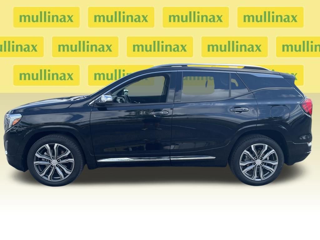 Used 2020 GMC Terrain Denali w/ Denali Premium Package FWD image 6