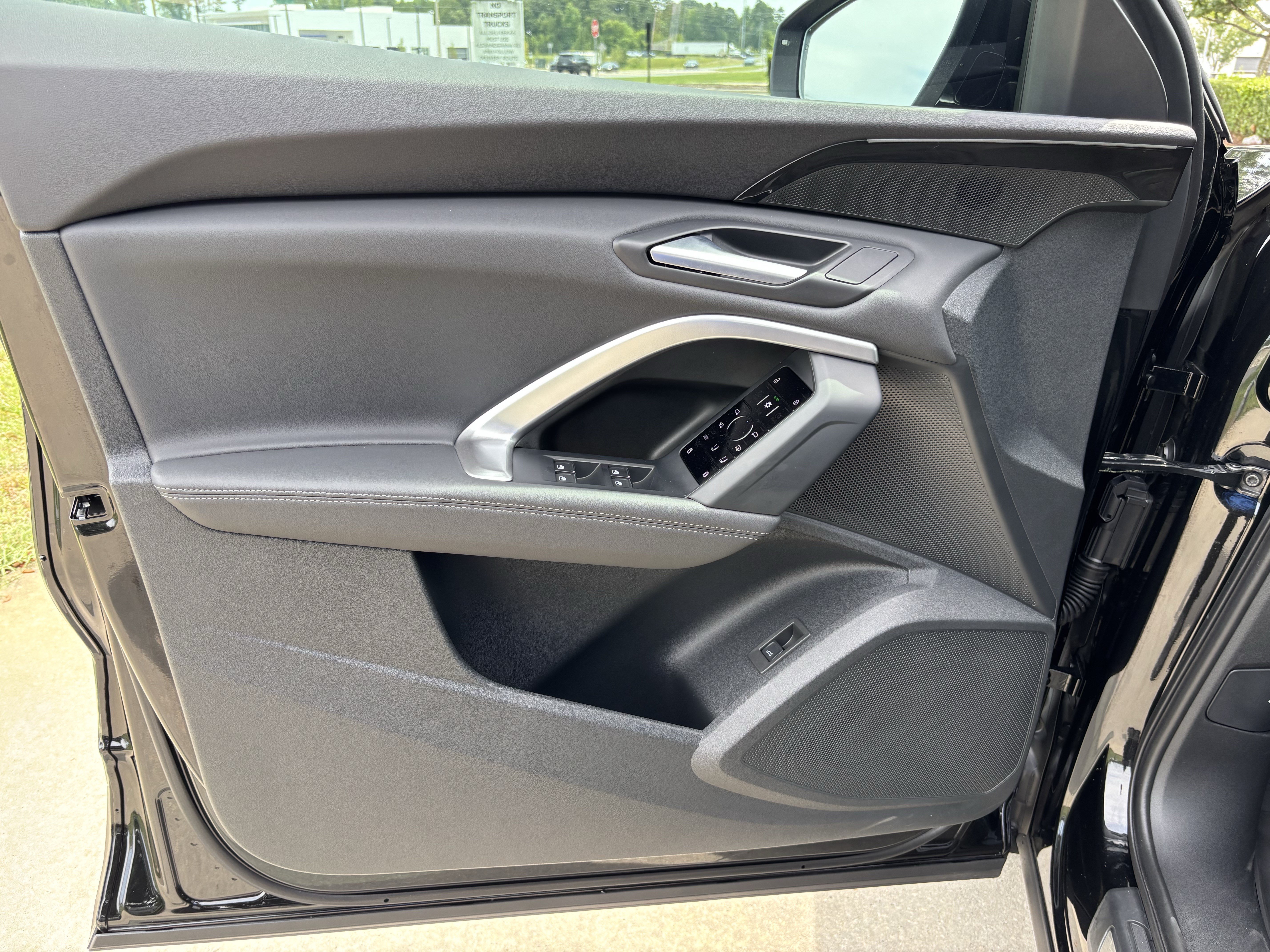Certified 2025 Audi Q5 Premium AWD/4WD image 13