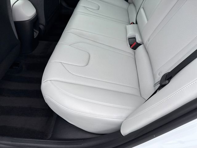 Certified 2025 Hyundai Elantra Limited image 27