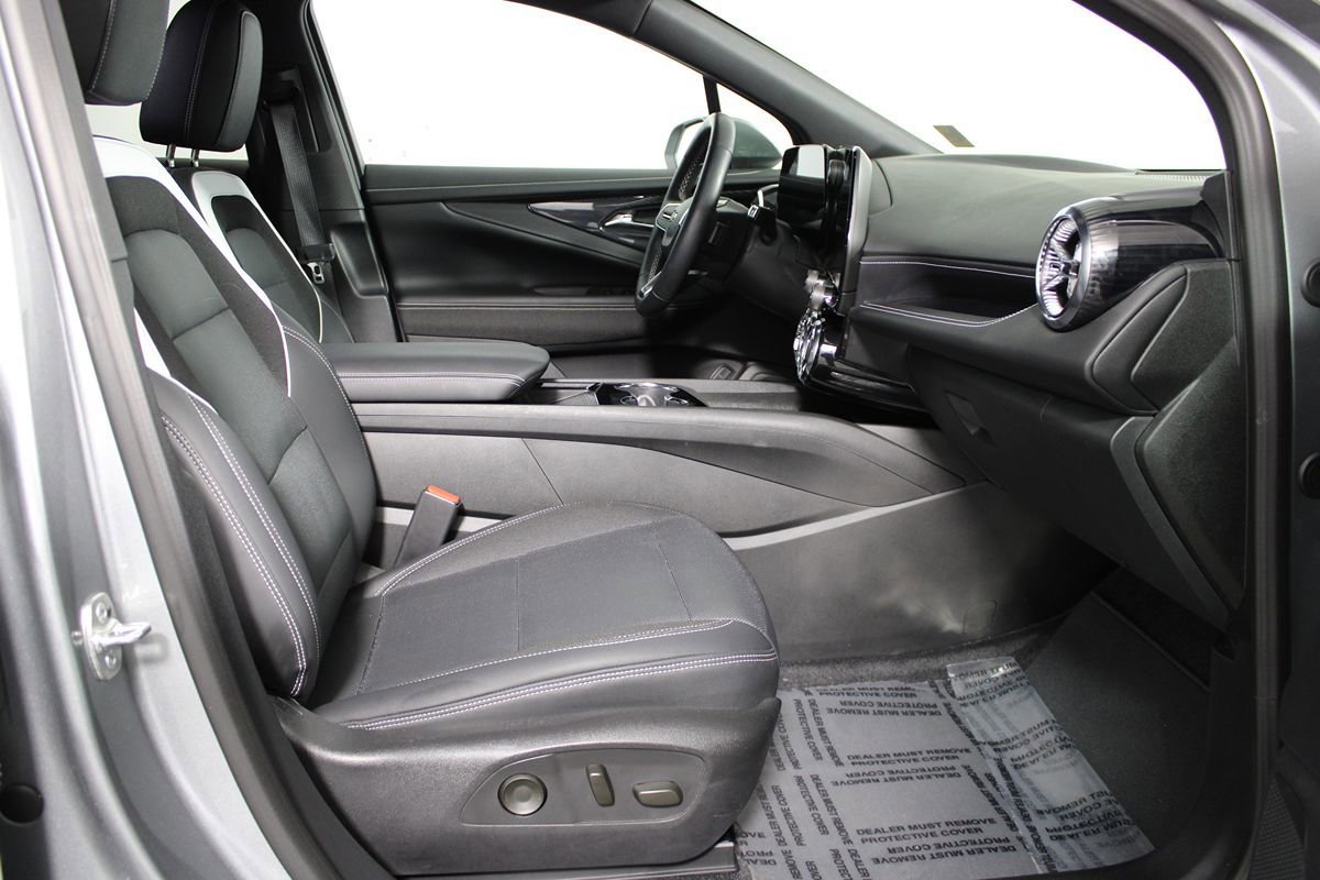 Used 2024 Chevrolet Blazer EV LT image 10