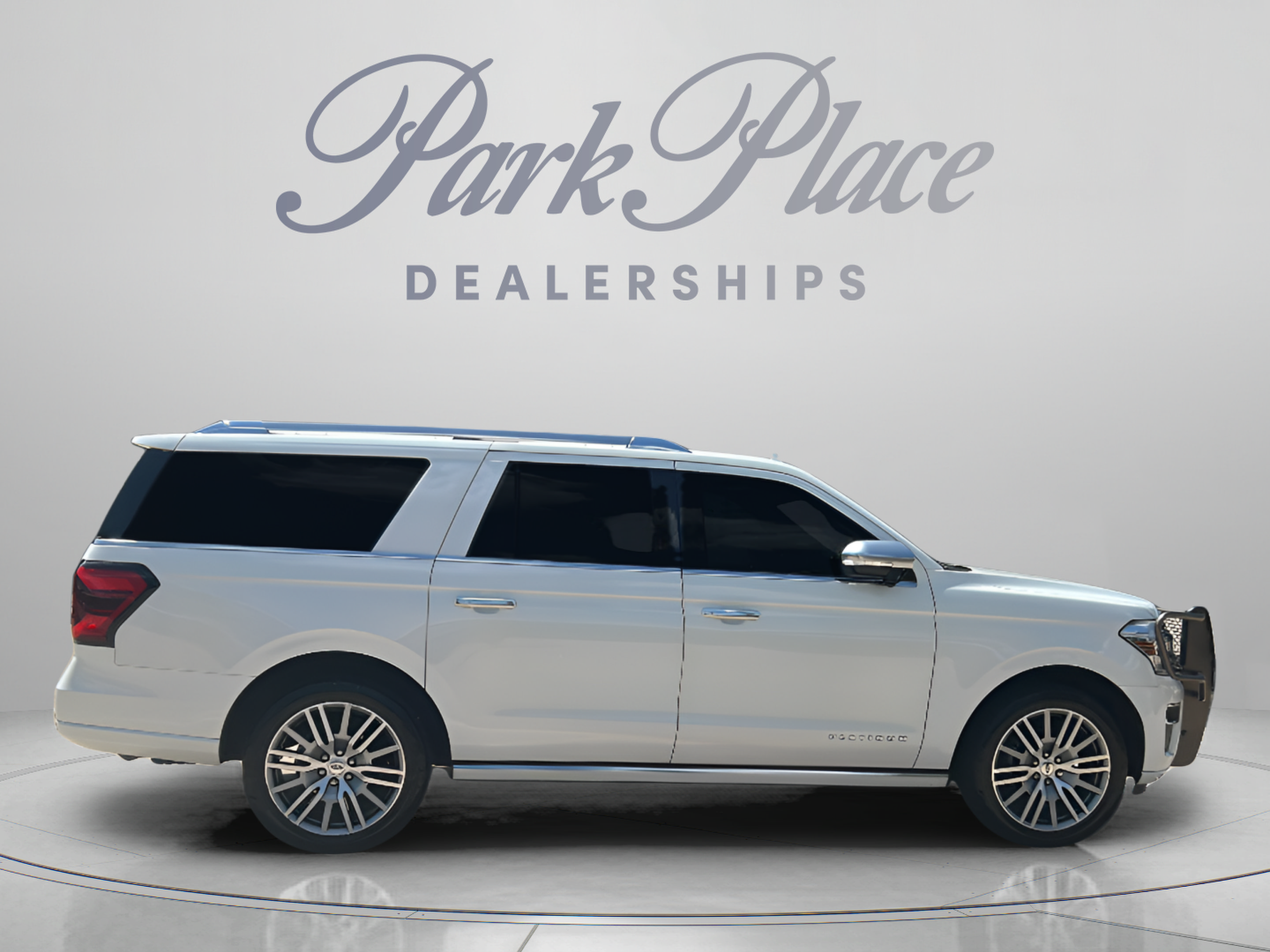 Used 2022 Ford Expedition Max Platinum AWD/4WD image 6