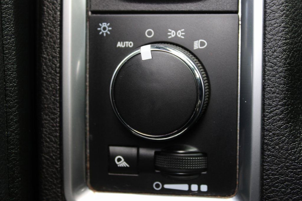 Used 2021 RAM 1500 Classic Warlock AWD/4WD image 17