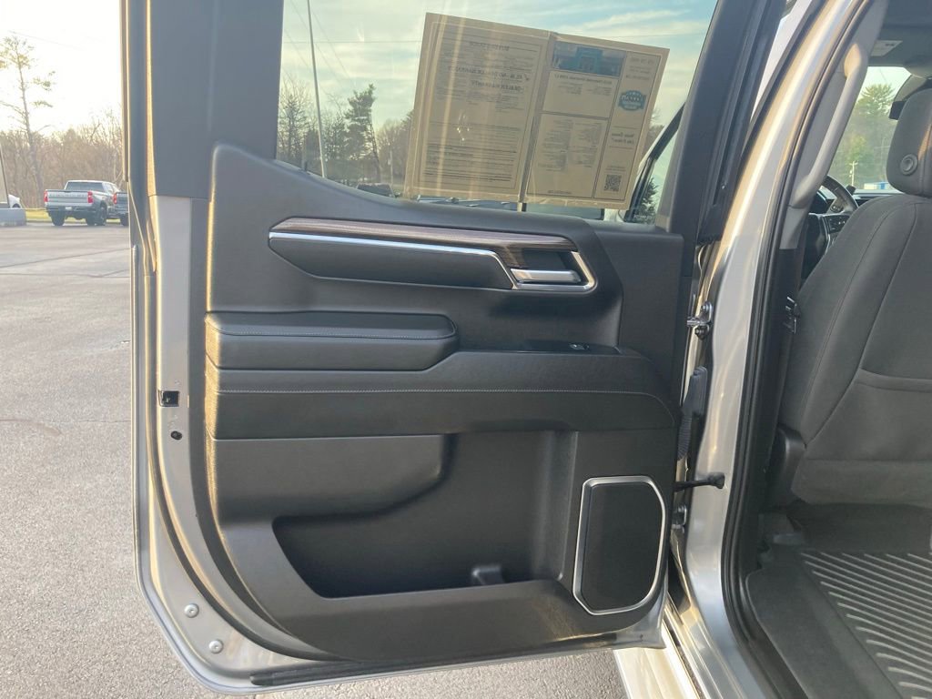 Used 2023 Chevrolet Silverado 1500 LT image 31