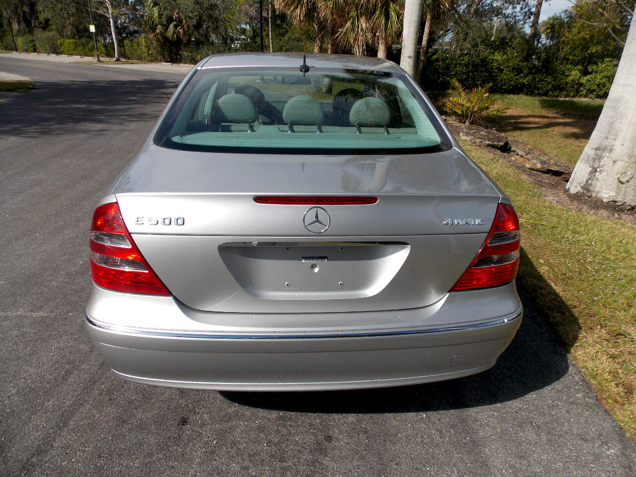 Used 2005 Mercedes-Benz E 500 4MATIC Sedan image 12