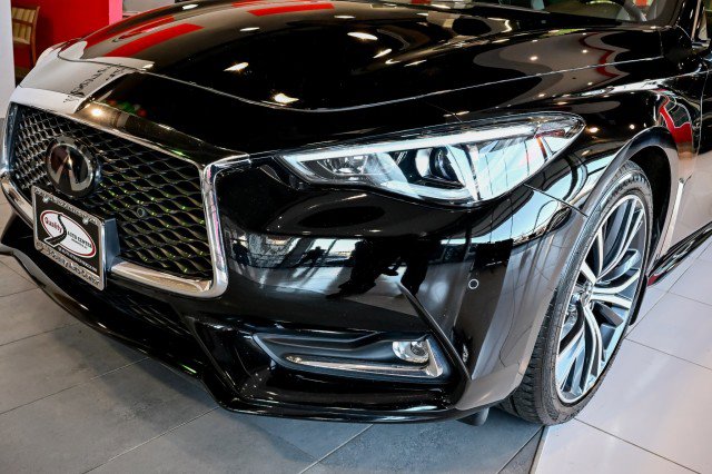 Used 2022 INFINITI Q60 3.0t Luxe w/ Essential Package AWD/4WD image 9