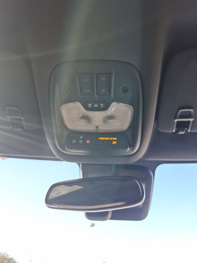 Used 2023 Chevrolet TrailBlazer RS w/ Sun and Liftgate Package FWD image 44