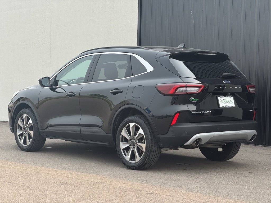 Used 2023 Ford Escape Platinum image 3
