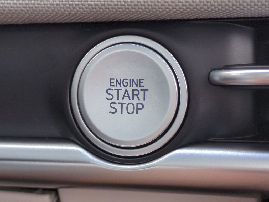 New 2026 Hyundai Tucson Limited image 38